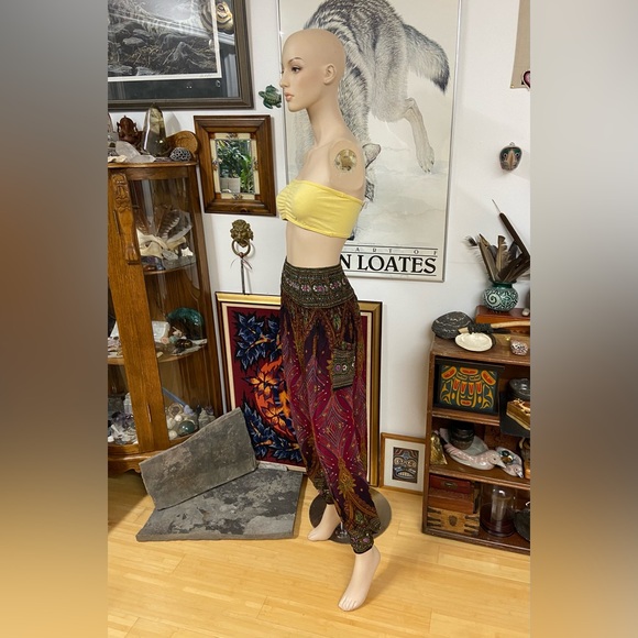 Tribal Pattern Fuchsia Genie Pants - Picture 5 of 11